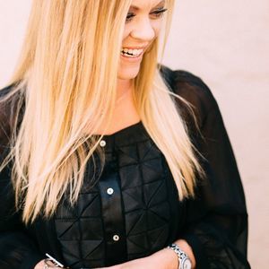 Meet your Posher, Lauralee